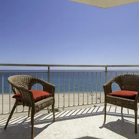 Appartement With Sea Views In