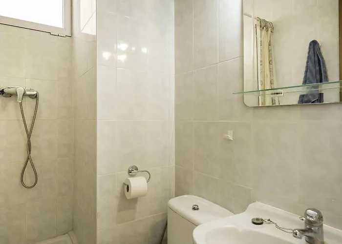 With Sea Views In Appartement Castell-Platja d'Aro